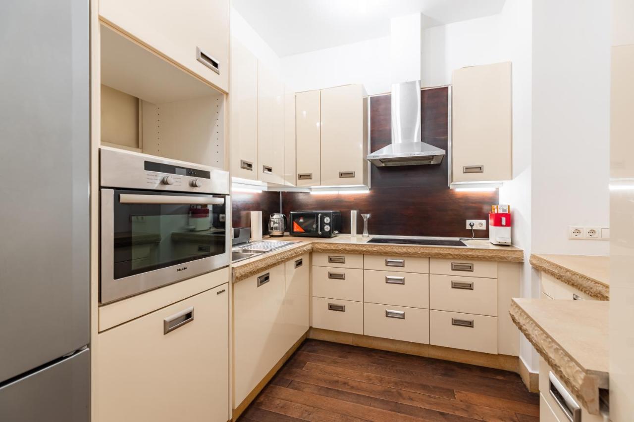 Luxury 2-bedroom 15 Min Away From Schonbrunn Castle Vienne