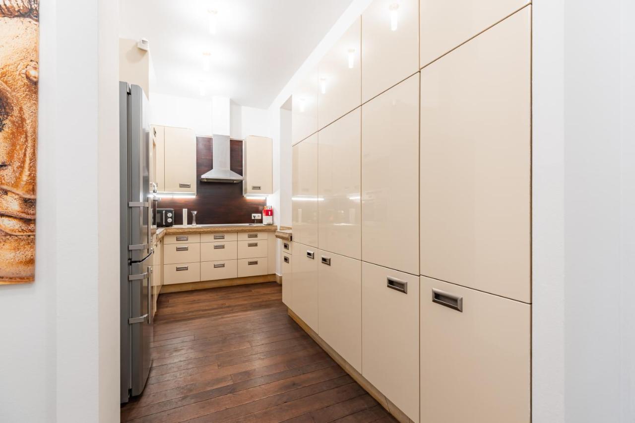 Luxury 2-bedroom 15 Min Away From Schonbrunn Castle Appartement